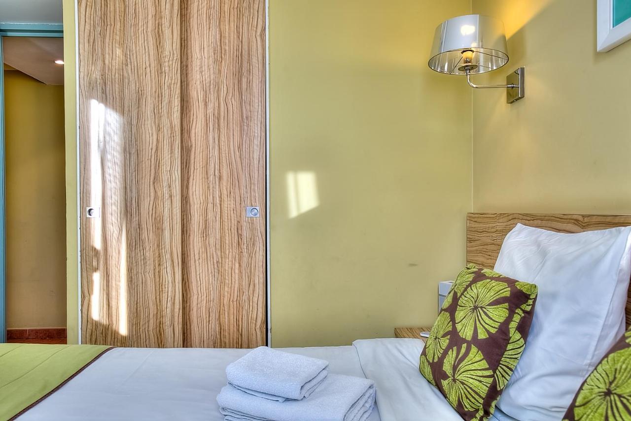 Appartement Port Prestige - Terrasse - Piscine - Parking Antibes Ngoại thất bức ảnh